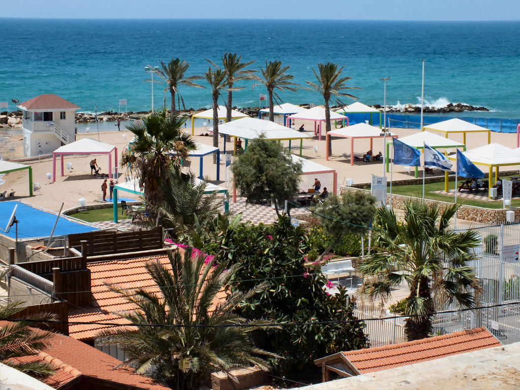 Sea Hotel And Restaurant Nahariya Bagian luar foto